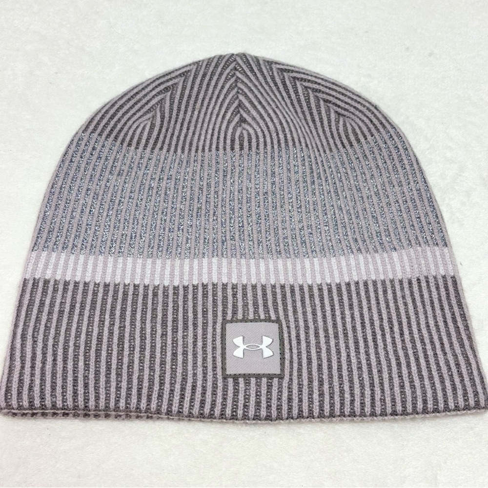 Under Armour Ribbed UA Launch Reflective Heather Gray Knit Beanie Unisex‎ OS